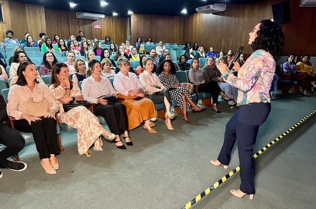 Muriae - palestra Agosto Lilas _2_.png