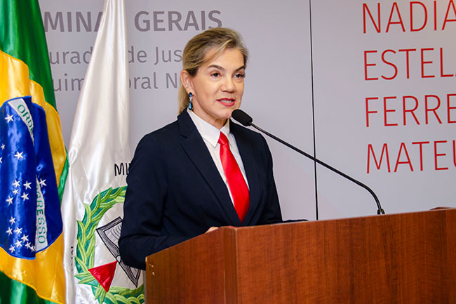 NOTICIA_inaug_foto_memorial_nadia_DSC_9638.jpg.jpeg