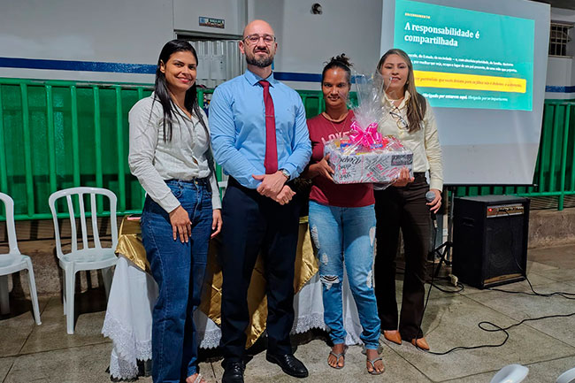 palestra-em-escola_NOTICIA03.jpg