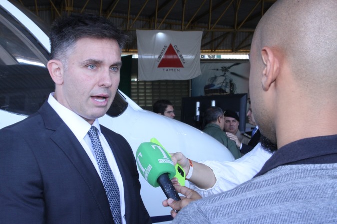 NOTICIA - entrega aeronaves _3_.JPG