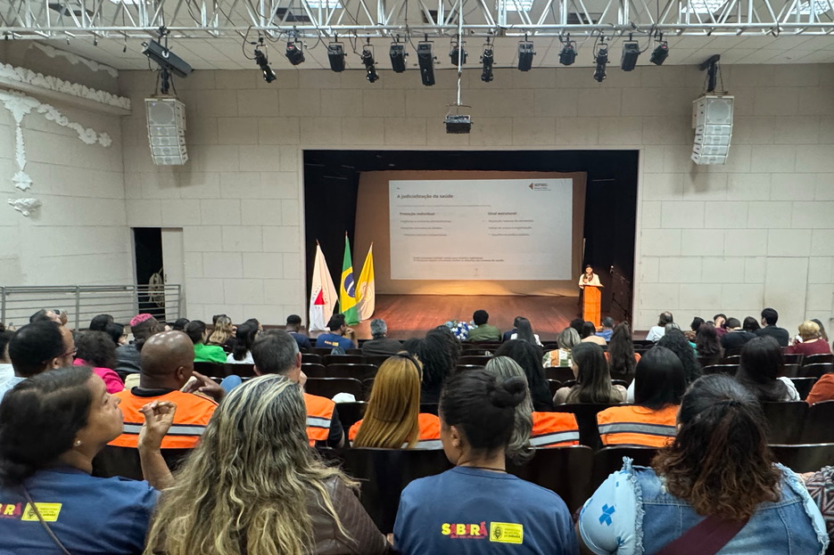 260814-conferencia-saude-sabara-2.jpg