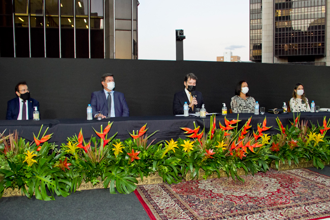 NOTICIA03-posse_4_58_prepsEric_Bezerra_IMG_2863 _1_.jpg