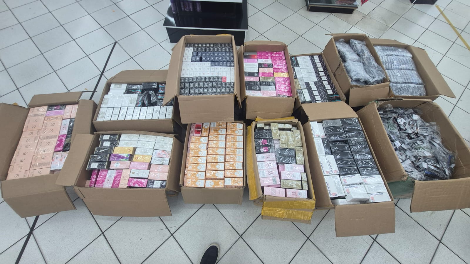 Uberaba - fiscalização perfumes