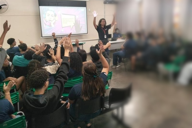 Dia de Pensar na Sociedade de Consumo - noticia.jpeg