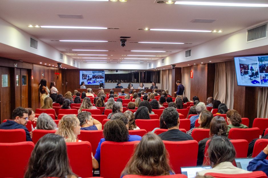 Destaque Acolher com Dignidade