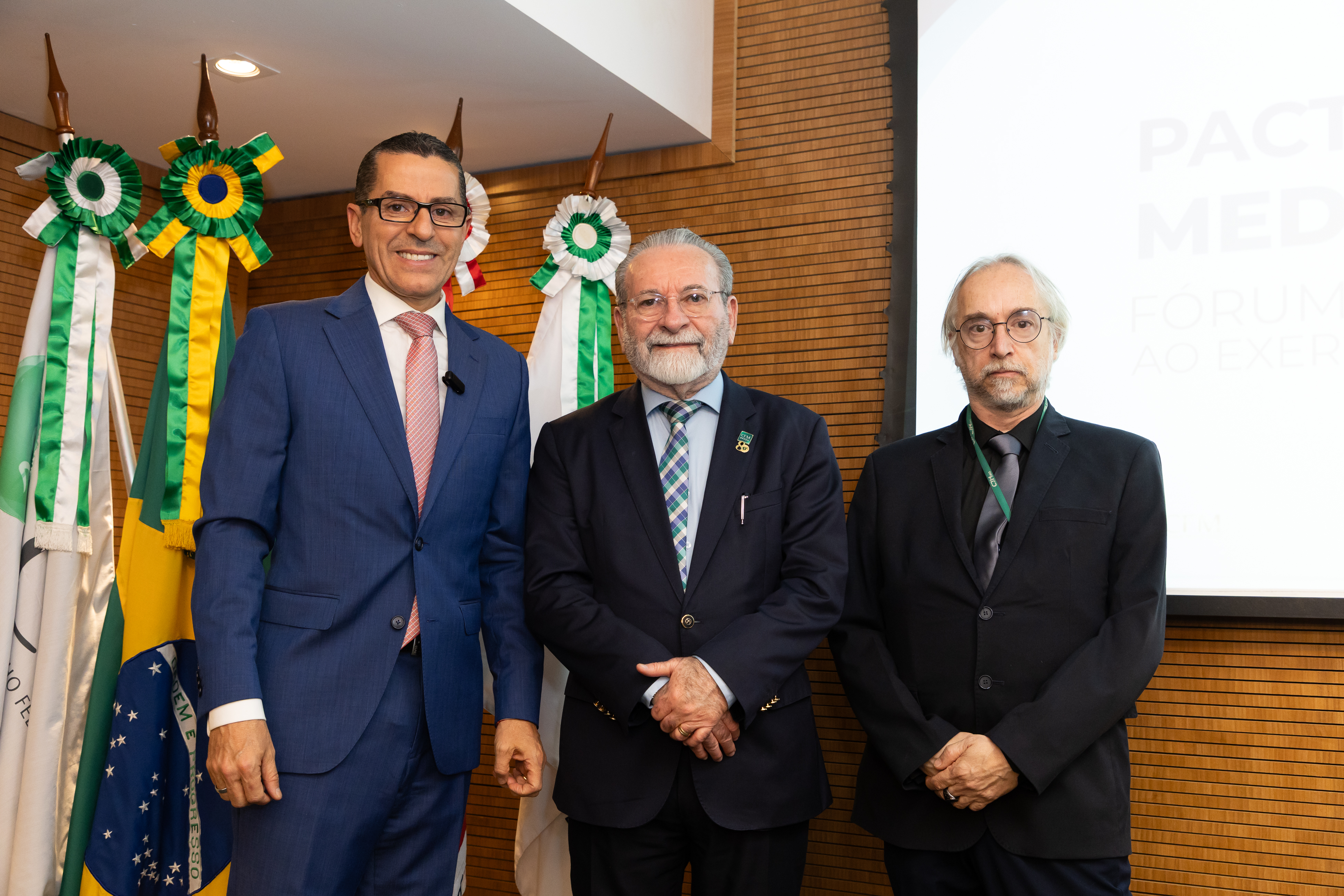 03-09-26_CRM_Pacto Pela Medicina Segura_Foto_Ligia Dumont-187.jpg