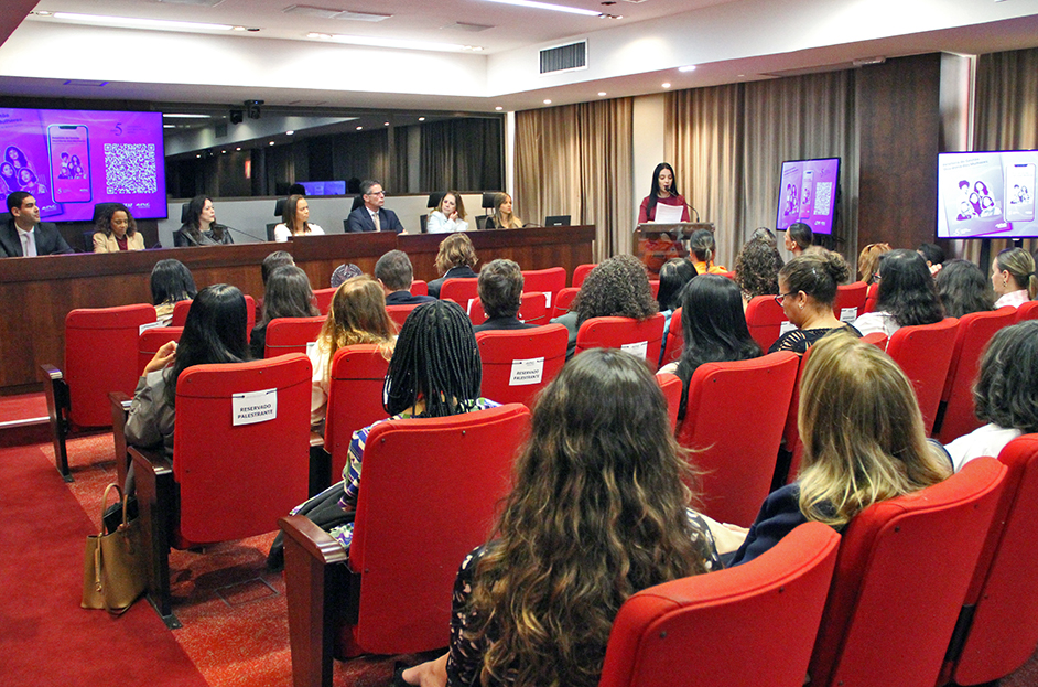 5 anos Ouvidoria das Mulheres 3.jpg