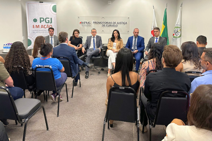 PGJEmAcao-Curvelo 2_final.jpg