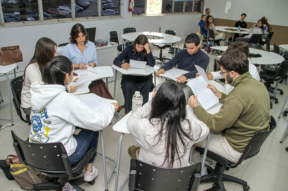 Semana do MP 2026 - simulado do Compor na Faculdade Milton Campos.jpg