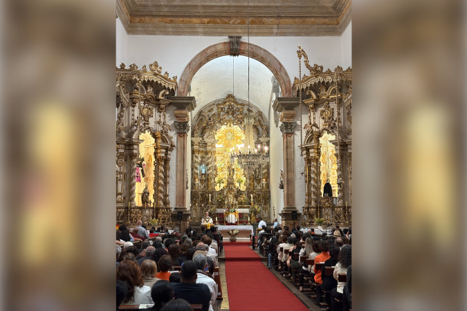250812 NOTICIA igreja Caete reinauguracao.jpg