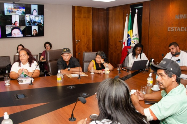 Reuniao_movimentos_sociais_NOTICIA02.png